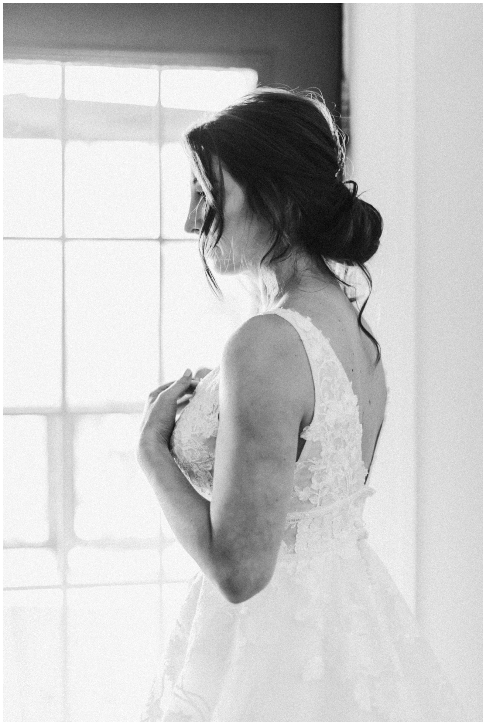 Bluemont Vineyard-The Stable-VA Wedding Photographer-Neva Sullivan Photography_0005.jpg