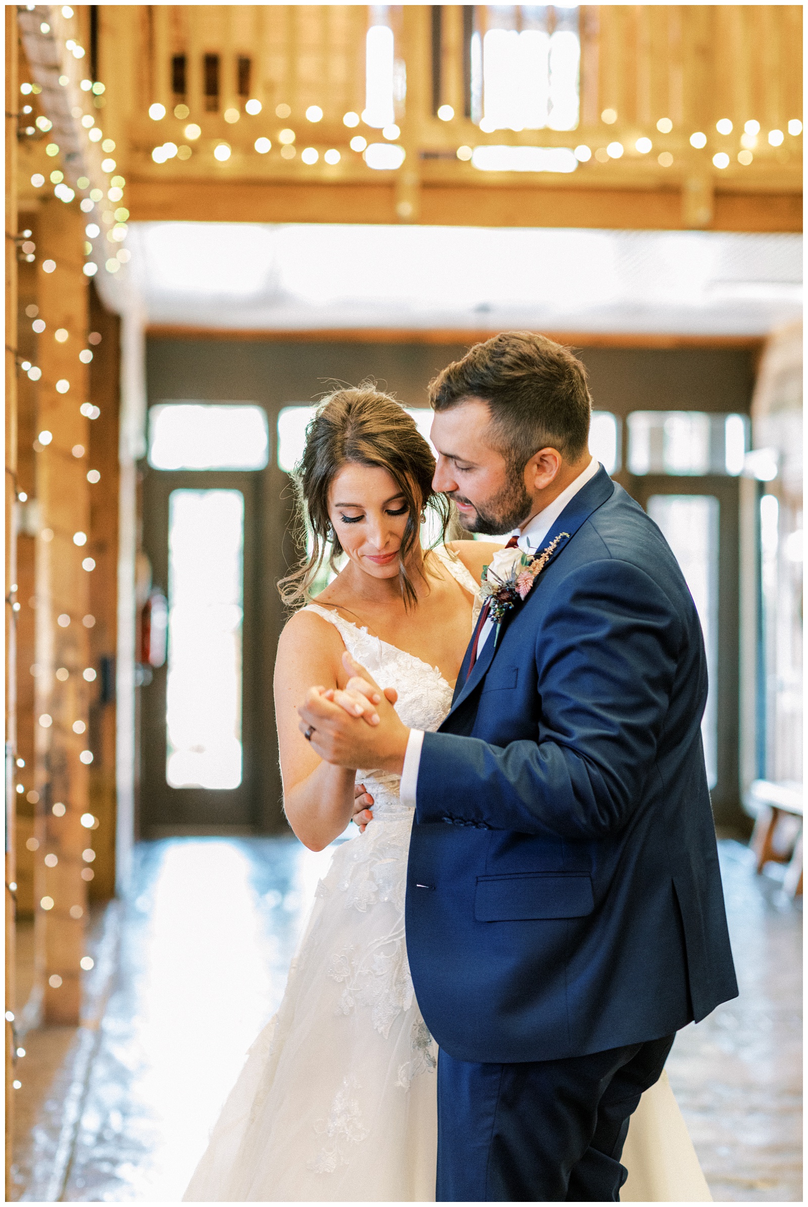 Bluemont Vineyard-The Stable-VA Wedding Photographer-Neva Sullivan Photography_0048.jpg